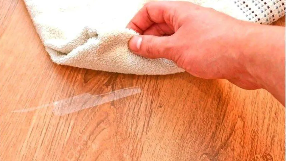 Cách tẩy vết keo băng dính